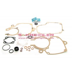 Set of gaskets with seals