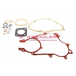 Set of gaskets